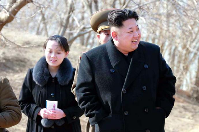 Kim Yo-Jong se convirtió en miembro suplente del buró político del comité central del Partido de los Trabajadores de Corea, la instancia ejecutiva presidida por su hermano.