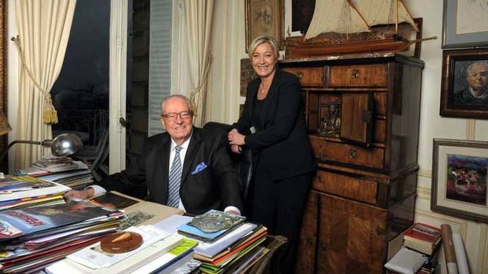 Jean-Marie Le Pen critica por 'blanda' la campaña electoral de su hija