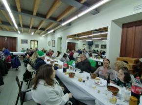 Los vecinos de Casar de Periedo celebraron el éxito de la feria de la Alubia y la Hortaliza