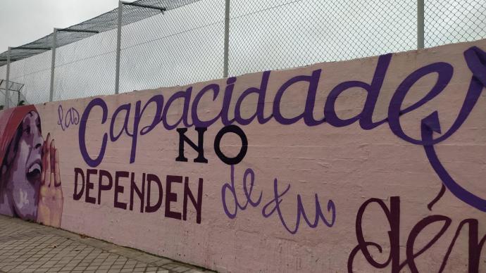 Ciudadanos se enmienda a sí mismo y apoya mantener el mural feminista en Ciudad Lineal