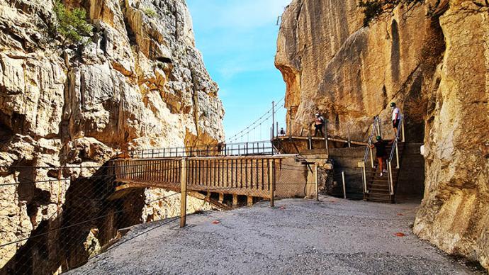 La Diputación expone en Colombia la recuperación y puesta en valor del Caminito del Rey