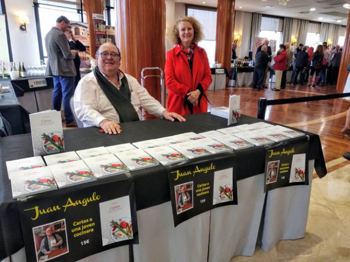 “Cartas a una joven cocinera” último libro del chef Juan Angulo