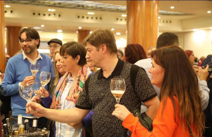 La Feria del Vino convocó a 2.000 personas