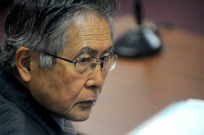 El indultado expresidente del Perú, Alberto Fujimori, permanecerá aún hospitalizado en la unidad de cuidados intensivos de una clínica de Lima 