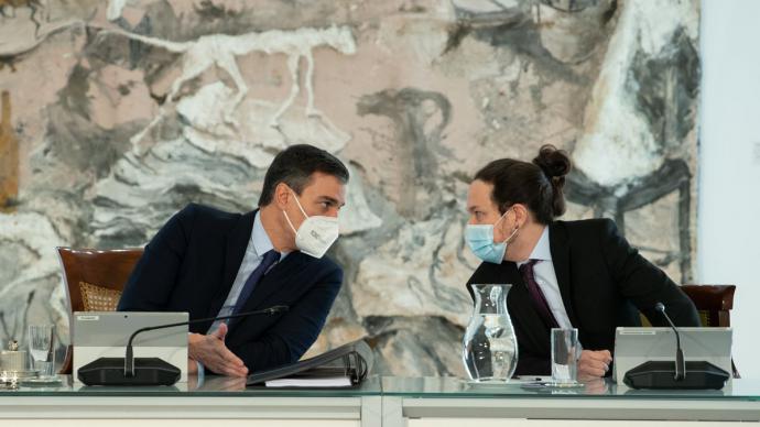 Pedro Sánchez y Pablo Iglesias durante la reunión del Consejo de Ministros el martes. Borja Puig de la Bellacasa (Moncloa) 