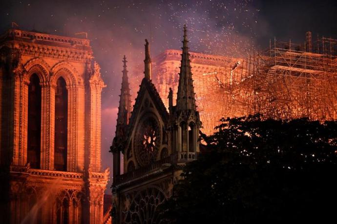 Notre Dame, durante el incendio