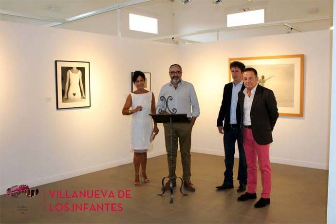El actor Gabino Diego, presentó una magna exposición de fotografías