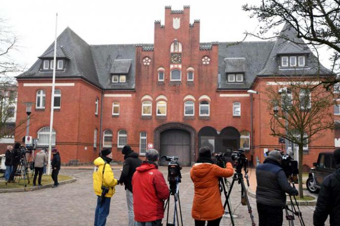 El expresidente catalán fue trasladado a la cárcel de Neumuenster