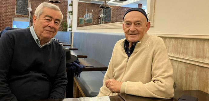 Carlos S. Tárrago y Diego Moya. Diálogo sobre Marruecos. MED-OCC, asociación cultural para intercambio cultural, dirigida por Zara Fernández de Moya