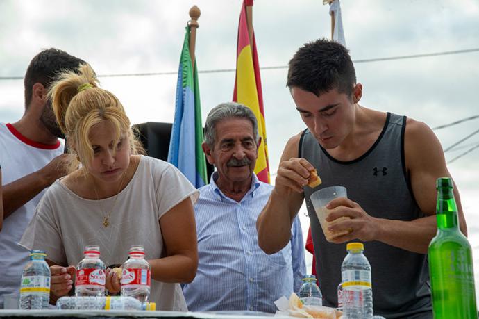 El madrileño Anier Gozálvez, Campeón Mundial de Comedores de Sobaos