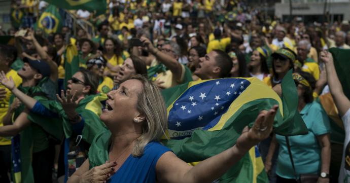 Brasil se debate entre extremos para elegir a su Presidente