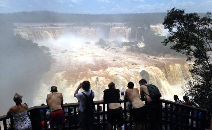 Foz do Iguazú, el destino de las aguas.