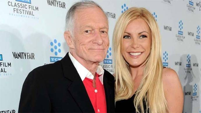 Hugh Hefner junto a Crystal Harris su última y jóven esposa