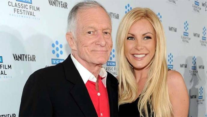 Hugh Hefner junto a Crystal Harris su última y jóven esposa