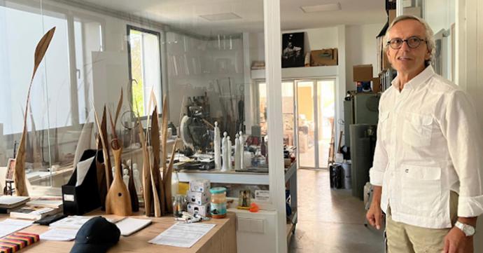 Odnoder, Escultor, Nueva Casa Y Taller En Valgrande De Chinchón