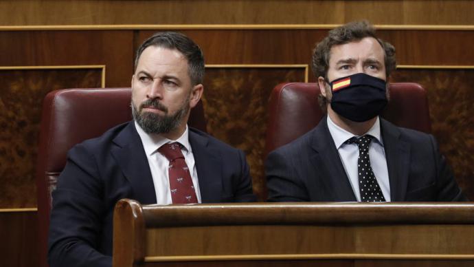 El portavoz del VOX en el Parlamento, Iván Espinosa de los Monteros y el presidente del partido, Santiago Abascal Javi Martínez / Pool – Archivo