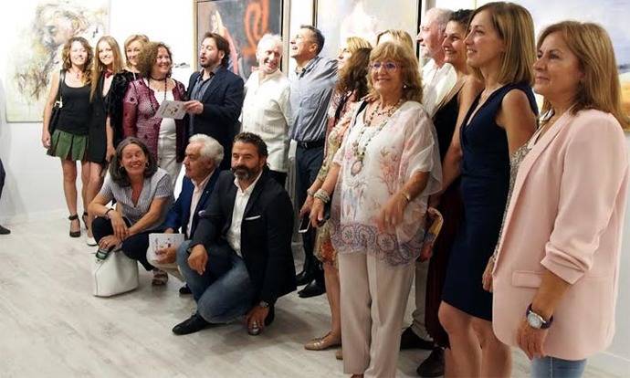 Miguel Santana inaugura un espacio artístico en Madrid con una colectiva de pintores y escultores