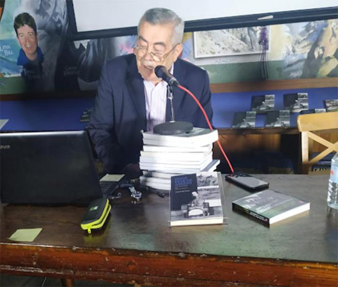 Carlos Sánchez Tárrago presenta tres libros en la Librería Desnivel de Madrid