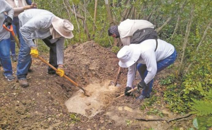 México: Hallan 2 mil fragmentos de huesos de manos en Sinaloa