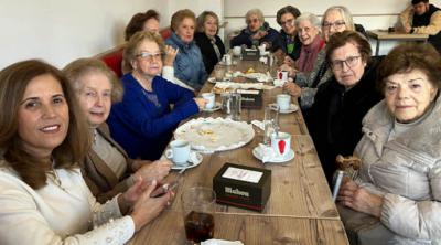 Paquita Flores cumple 90 años. 48 años viuda, 30 años regentando una Lotería Nº 1 en Mejorada del Campo. Madrid