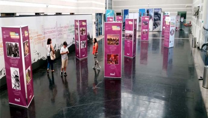 Exposición fotográfica revela la realidad social de mujeres en Chile