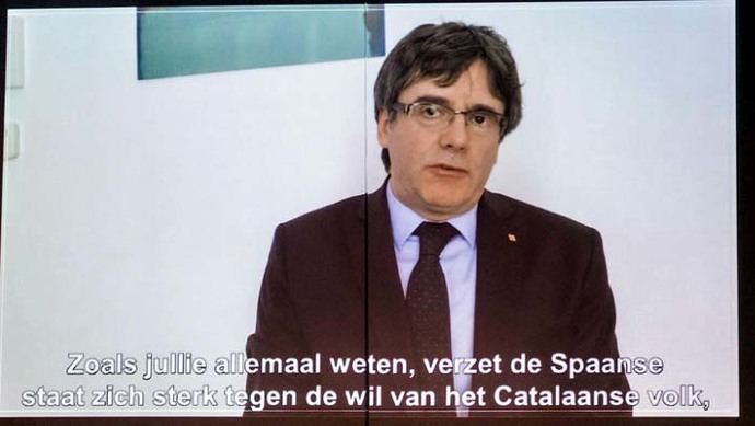 Puigdemont se reivindica como candidato y pide unidad al separatismo