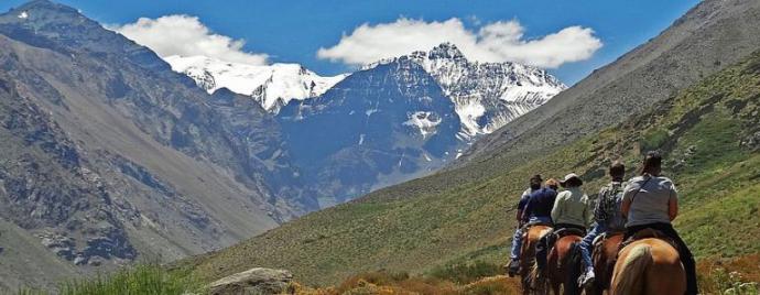 Autoridades promueven panoramas de aventura para los jóvenes que visitan Santiago durante el verano