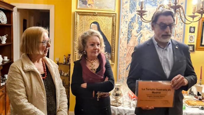 Rogelio Sánchez Molero. Diploma de Excelencia de la Tertulia Ilustrada por su trayectoria como escritor