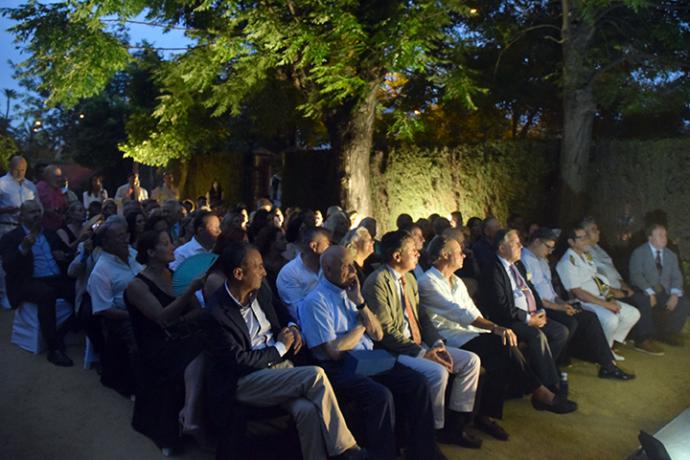 Una gala con sabor trianero, arte, música y tradición en el Consulado de Filipinas