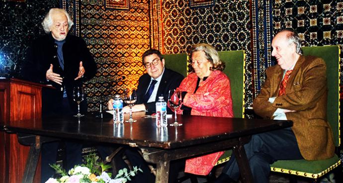 Entre aplausos y gratitud, Sevilla honra a una de sus grandes