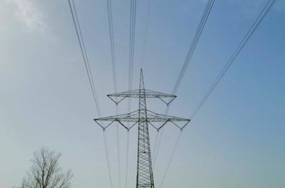 ¿Cómo se fija el precio de la luz en España?