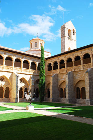 Claustro