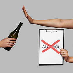 Moderar el consumo de alcohol y cafeína