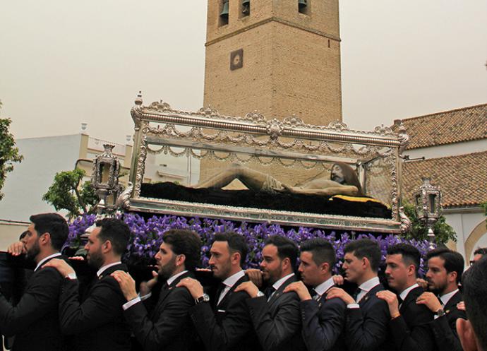 La subida de la Soledad de Alcalá del Río, un viaje de regusto al pasado