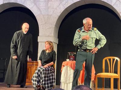 La compañía Albricias Teatro ha representado “La Balada de los tres inocentes” en seis localidades de Cantabria