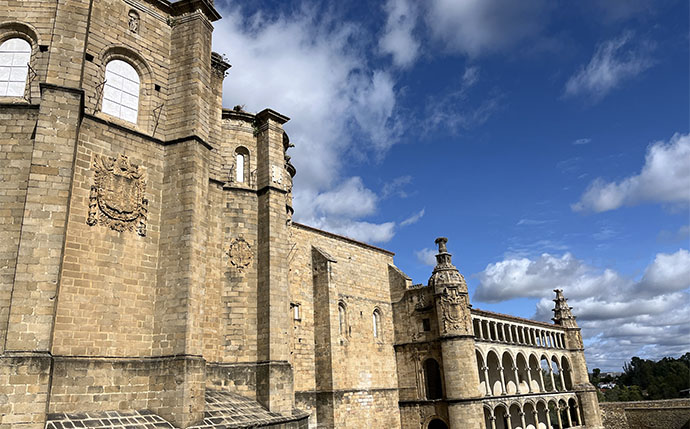 Alcántara. Conventual de San Benito.