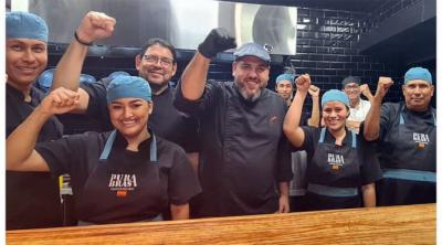 El chef cántabro Antonio Vicente cocina en Costa Rica