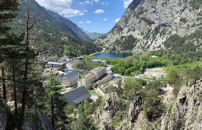 Balneario de Panticosa, lugar de culto con aguas minerales y altamente curativas