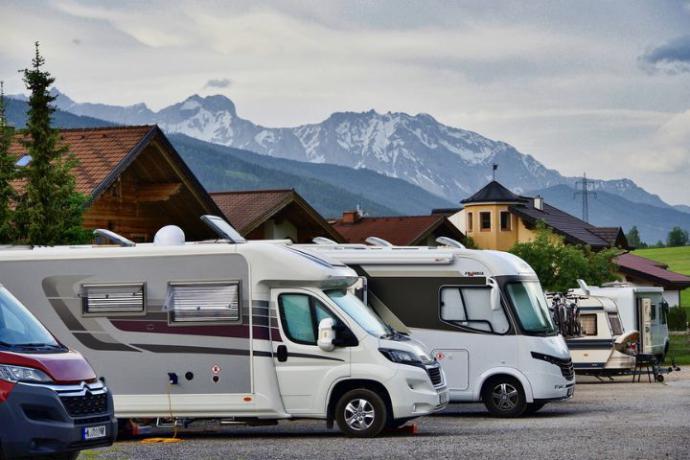 La nueva tendencia de viajes: El auge las furgonetas y autocaravanas