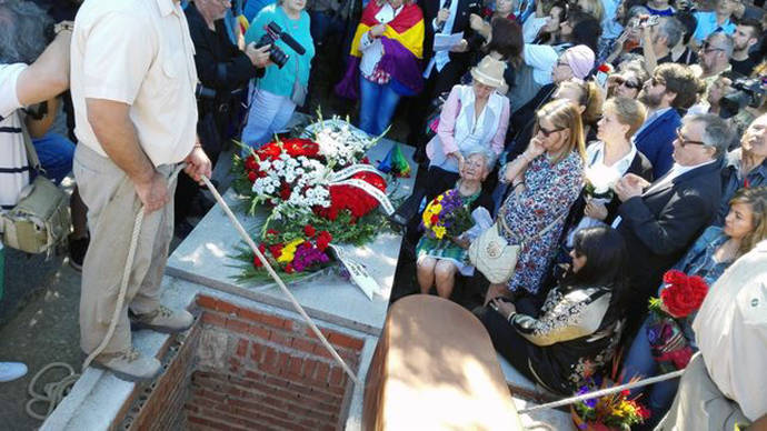 La familia Mendieta entierra por fin a Timoteo, sindicalista fusilado hace 78 años