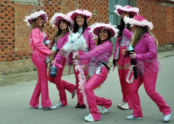 Santa Maria de los Llanos inaugura la temporada de los carnavales en España