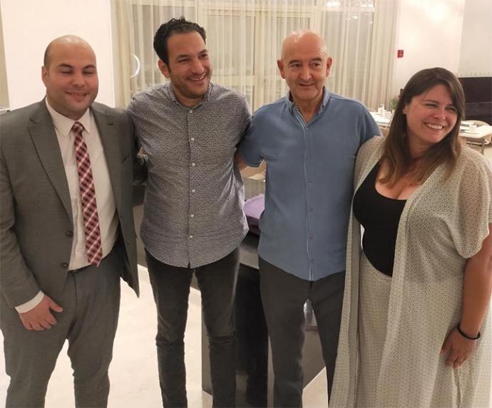 ohamed Saber, director del hotel El Tahir Stenberger junto a  Attia Yamani, Tomás Rodríguez Arteaga y Patricia Piñeriro Rouco.
