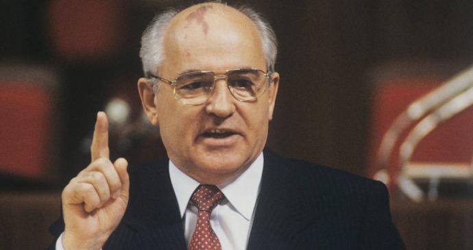 Mijail Gorbachov, el último presidente de la extinta URSS e impulsor de la "perestroika" que puso fin a la guerra fría...!