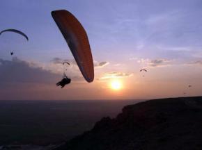 Estos son los mejores lugares de España para sobrevolar en parapente