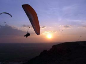 Estos son los mejores lugares de España para sobrevolar en parapente