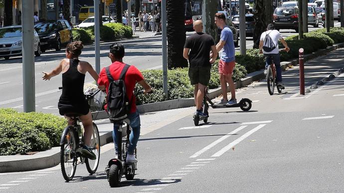 Patinetes y bicicletas