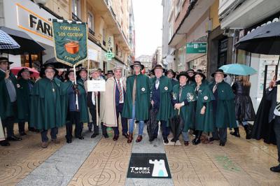 El coreógrafo “Poty” nombrado miembro de Honor de la Cofradía de los Cocidos de Cantabria