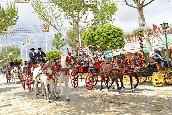 La Feria de abril del verano en Sevilla