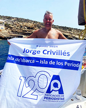 De Isla Tabarca a Isla Benidorm. 50 km a nado. Reto a favor de la investigación de la leucemia pediátrica