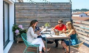 Cerramientos para disfrutar tu galería o terraza más allá del verano